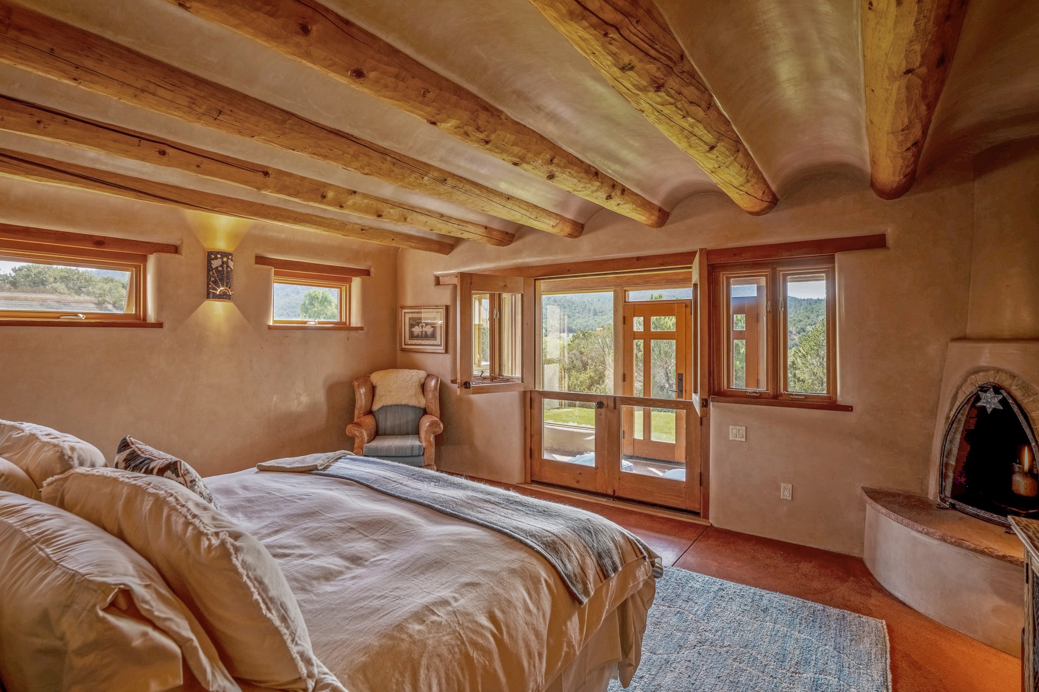 1564 Cerro Gordo Road Santa Fe, NM 87501 - Photo 7 of 53 Lower House Primary Bedroom