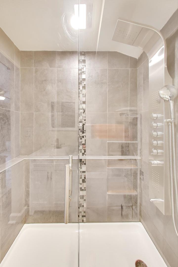 2303 South Goebbert Road, Unit A109 Arlington Heights, IL 60005 - Photo 20 of 40 Gallery Image 20