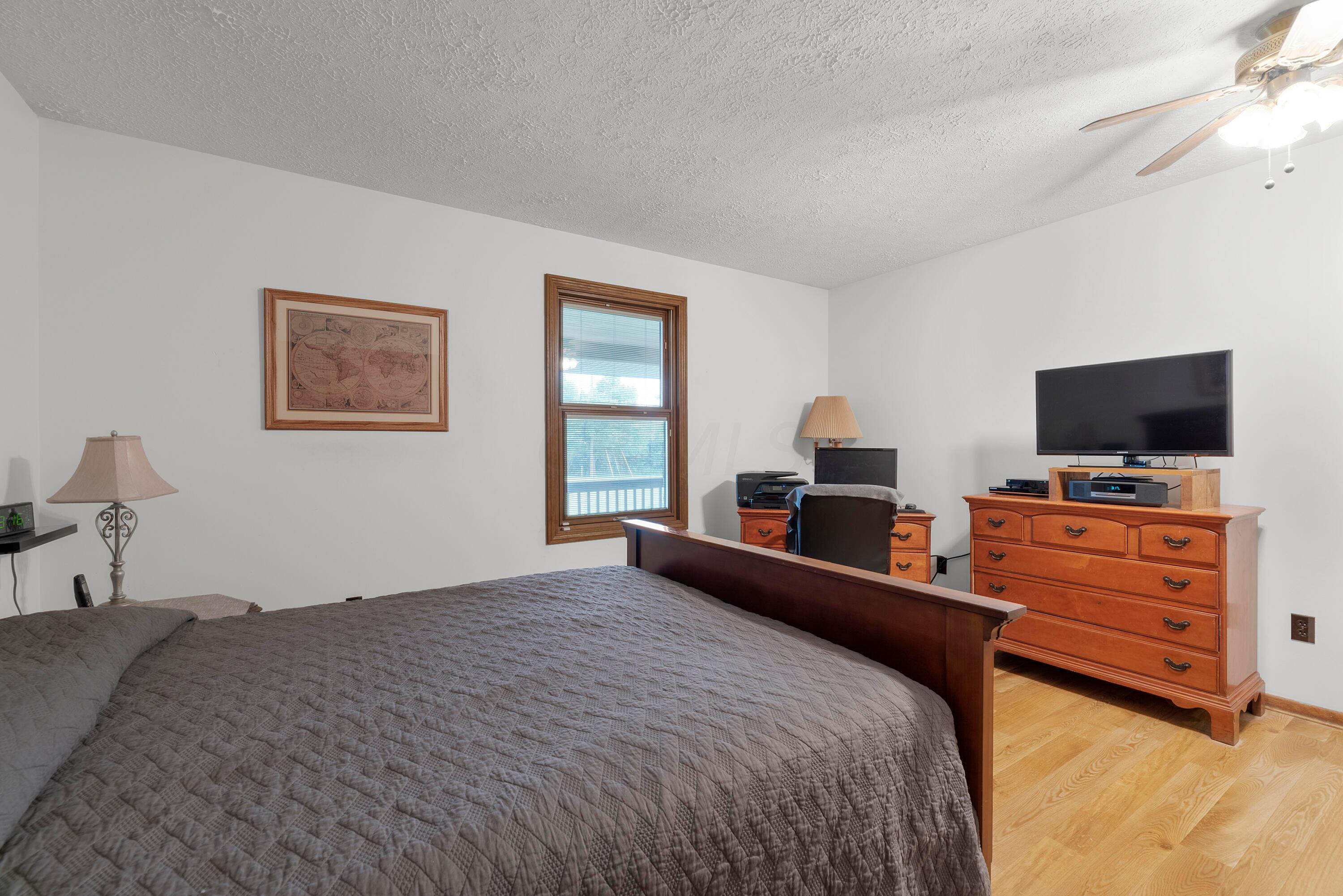 1501 Zuber Road Grove City, OH 43123 - Photo 24 of 51 MAR_5859