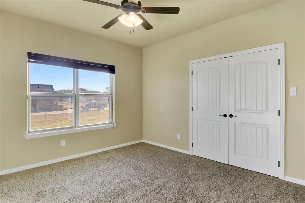 694 Jennings Lane Azle, TX 76020 - Photo 11 of 13 Gallery Image 11