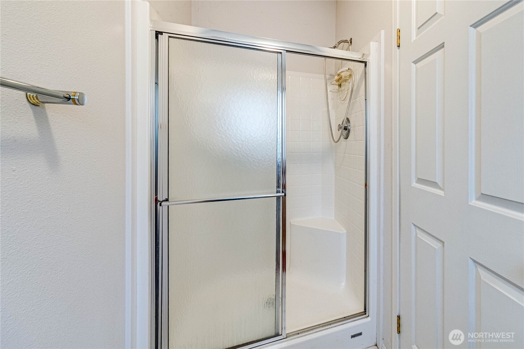 62 Johnson Road Port Angeles, WA 98363 - Photo 22 of 38 a bathroom with a glass shower door