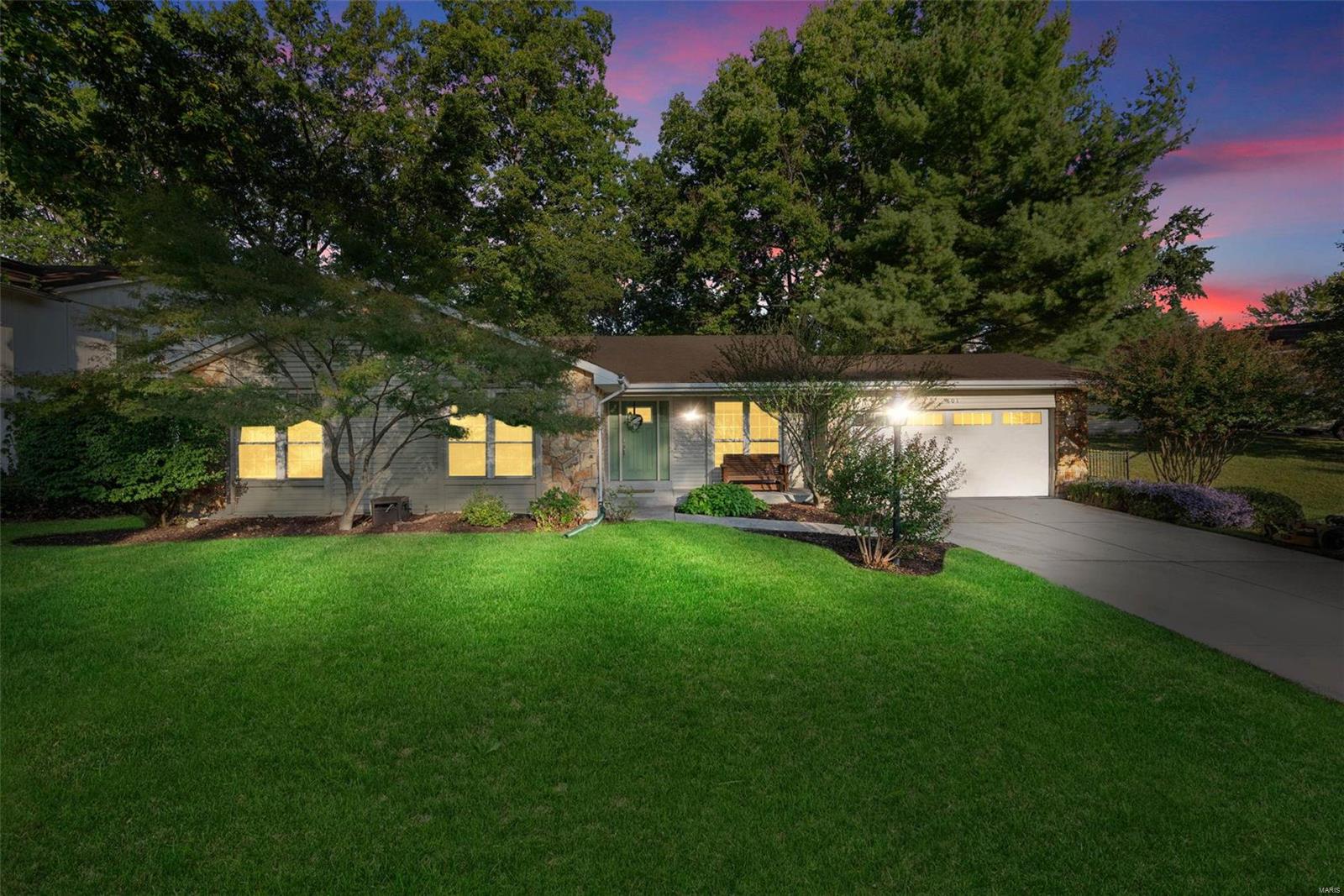 801 Green Ridge Lane St. Peters, MO 63376 - Photo 1 of 18