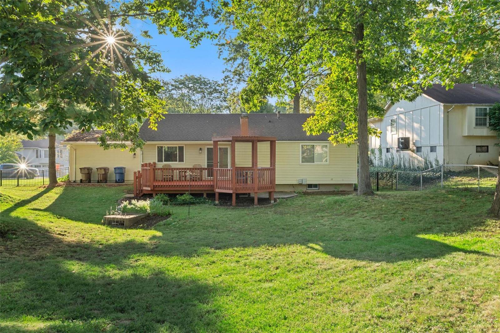 801 Green Ridge Lane St. Peters, MO 63376 - Photo 16 of 18