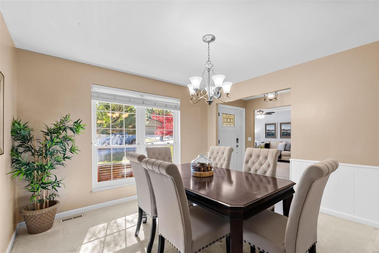 801 Green Ridge Lane St. Peters, MO 63376 - Photo 9 of 18