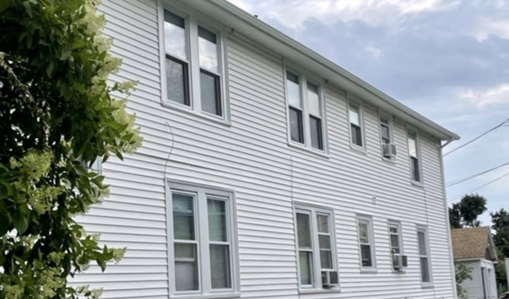 18 Coombs Road, Unit 2 Worcester, MA 01602 - Photo 15 of 16