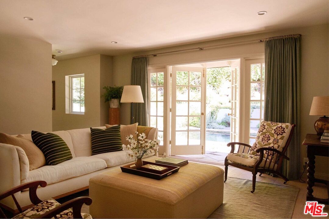 3142 Brookdale Road Studio City, CA 91604 - Photo 12 of 29