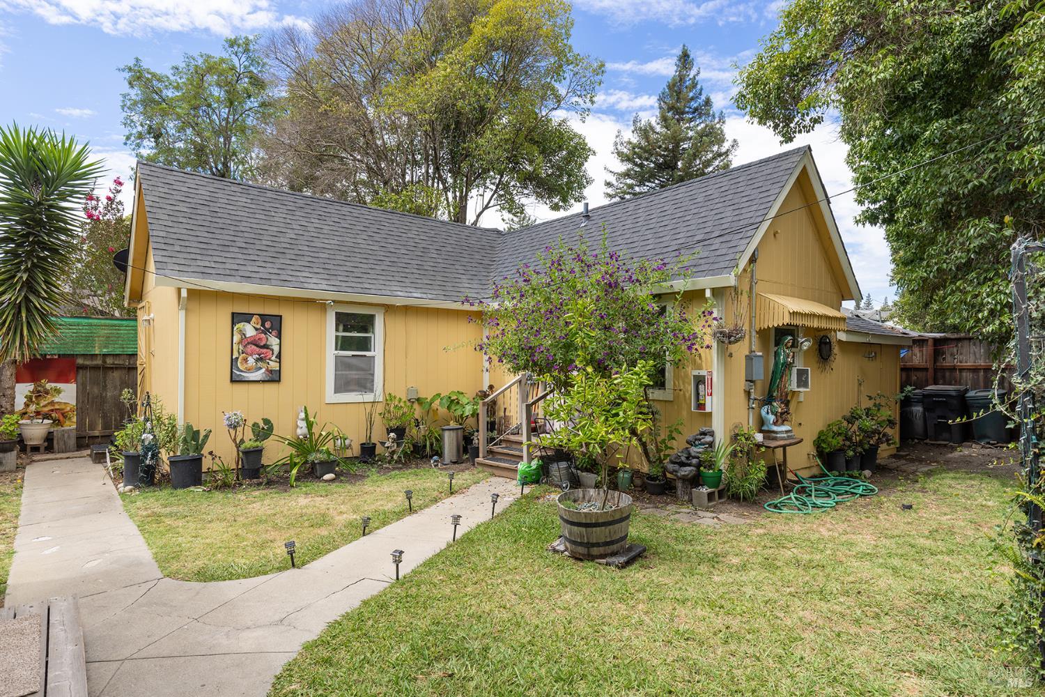2123 2nd Street Napa, CA 94559 - Photo 7 of 24 Gallery Image 7