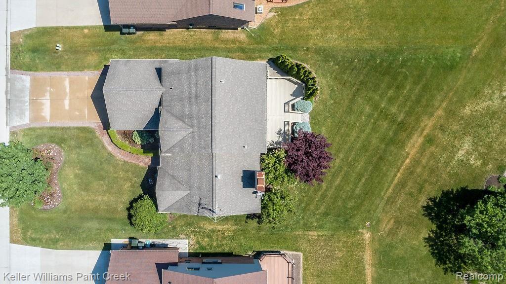 3231 Primrose Drive Rochester Hills, MI 48307 - Photo 3 of 42
