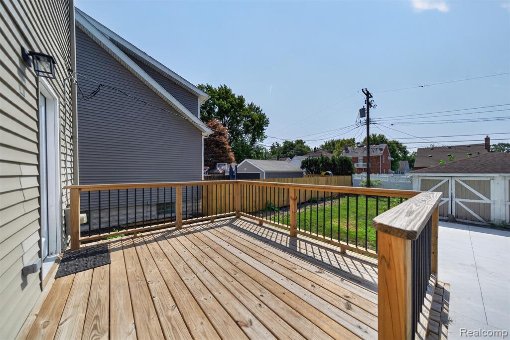 761 Columbia Road Berkley, MI 48072 - Photo 7 of 29 Gallery Image 7
