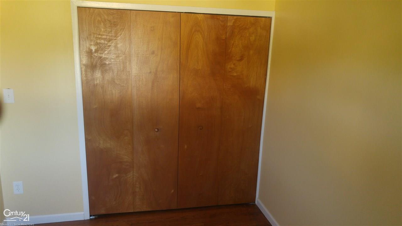 11 Inches Street Mount Clemens, MI 48043 - Photo 12 of 20
