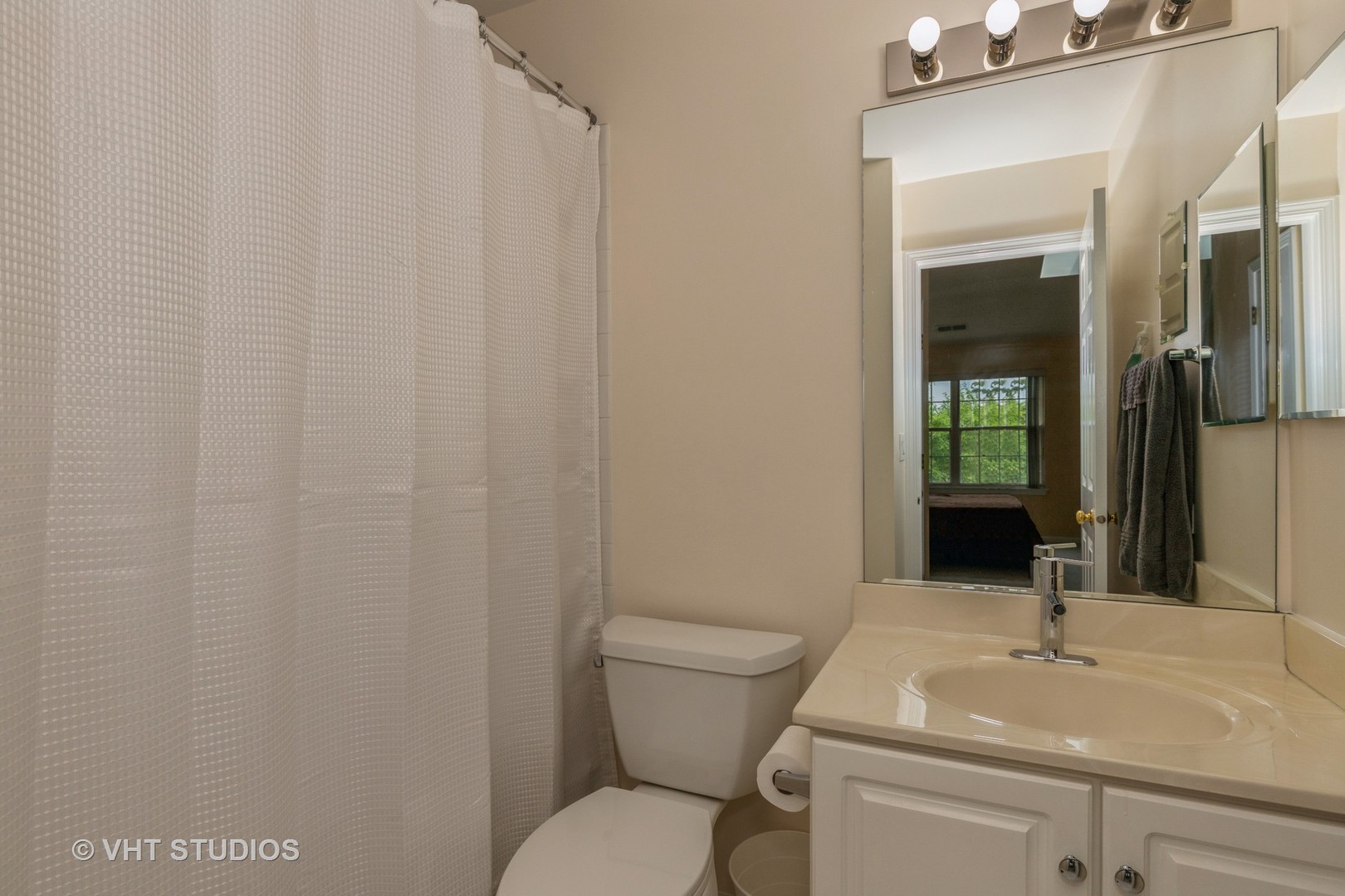 17773 Braewick Road Gurnee, IL 60031 - Photo 10 of 16