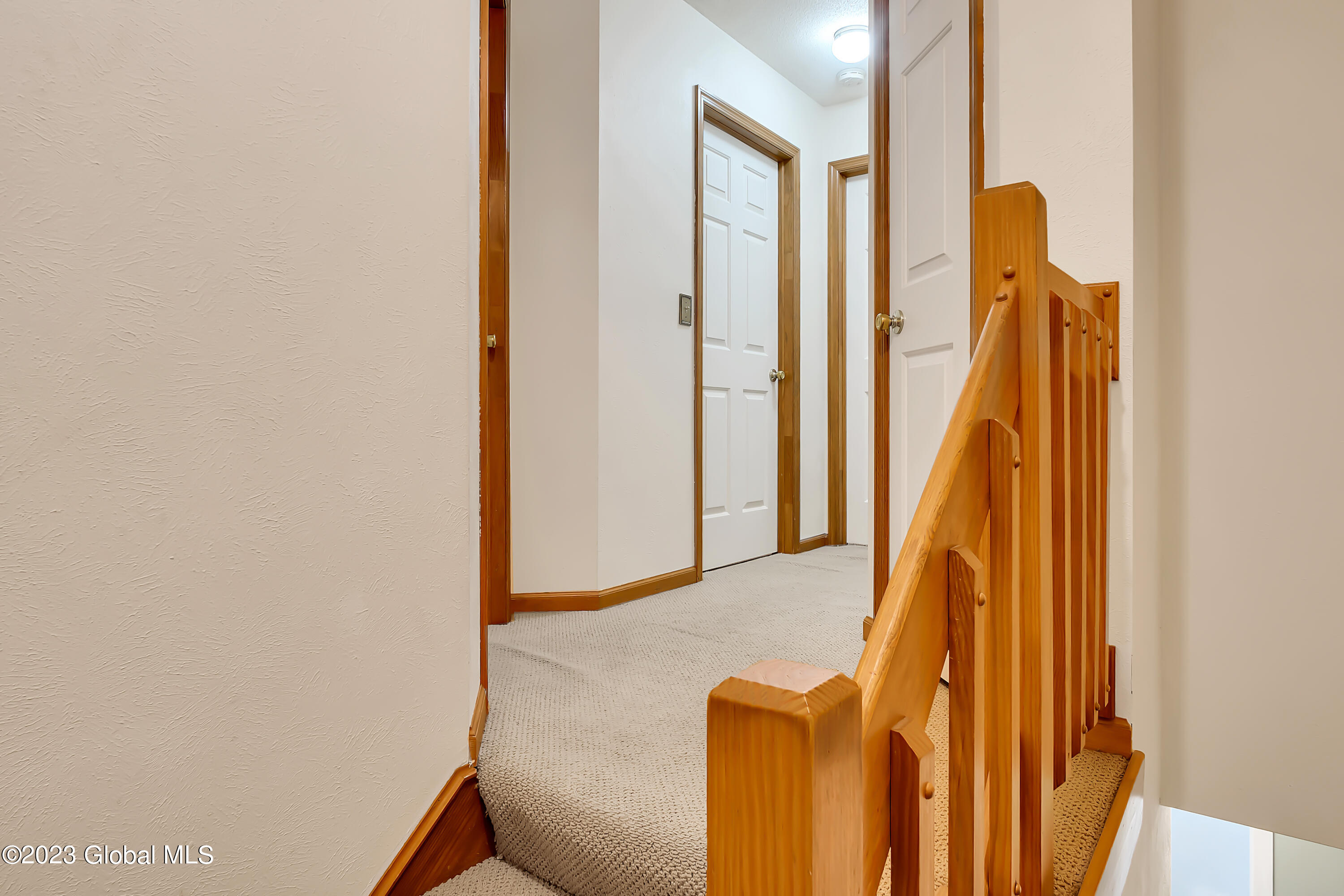25 Stratton Circle Troy, NY 12182 - Photo 21 of 35 P1290315