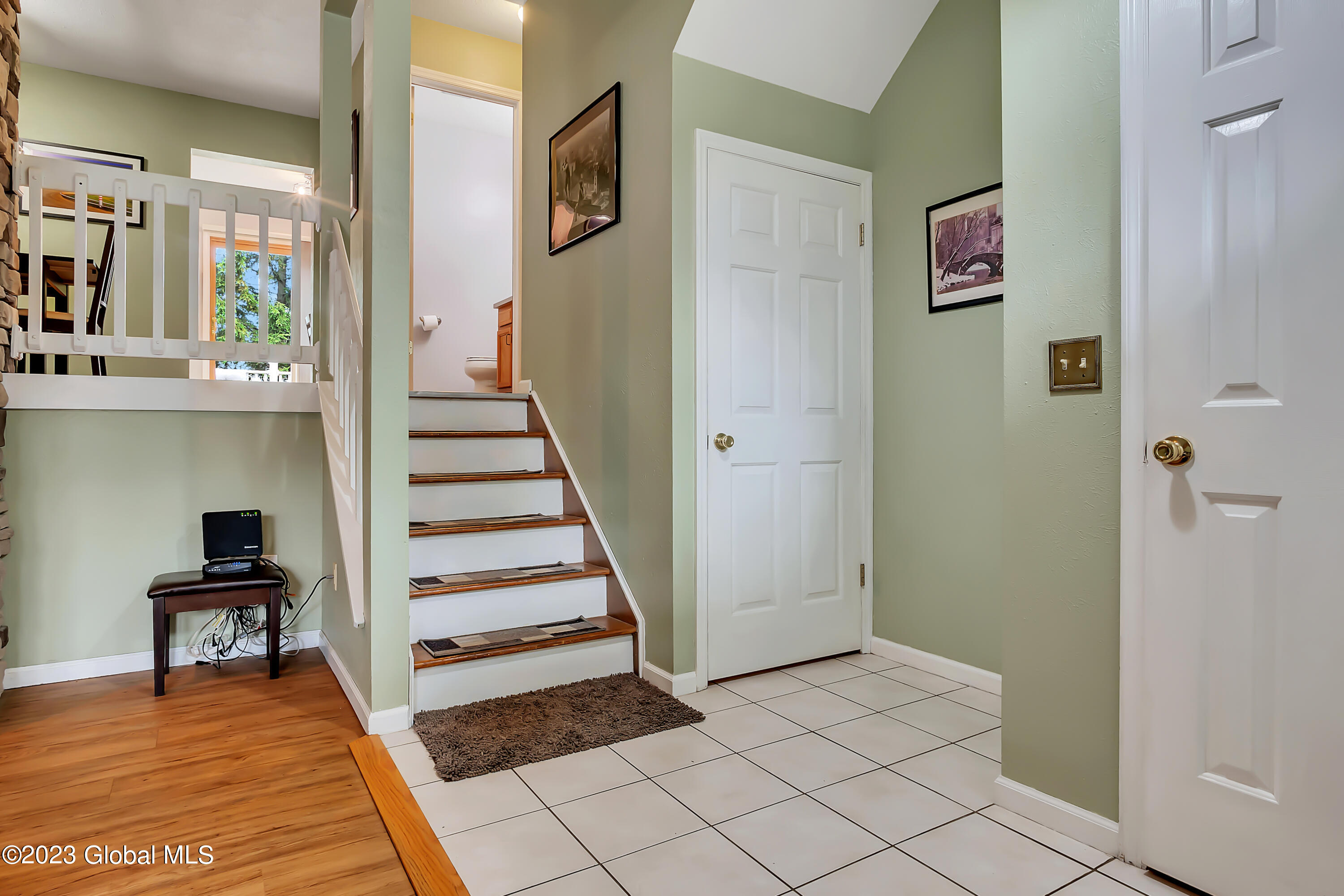 25 Stratton Circle Troy, NY 12182 - Photo 7 of 35 P1290195