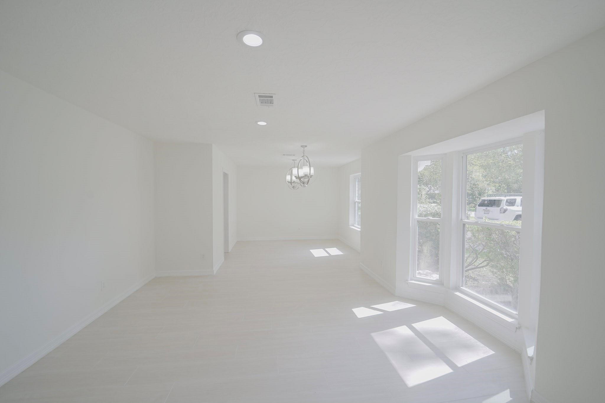 1419 Chestnut Ridge Road Houston, TX 77339 - Photo 8 of 26 Gallery Image 8
