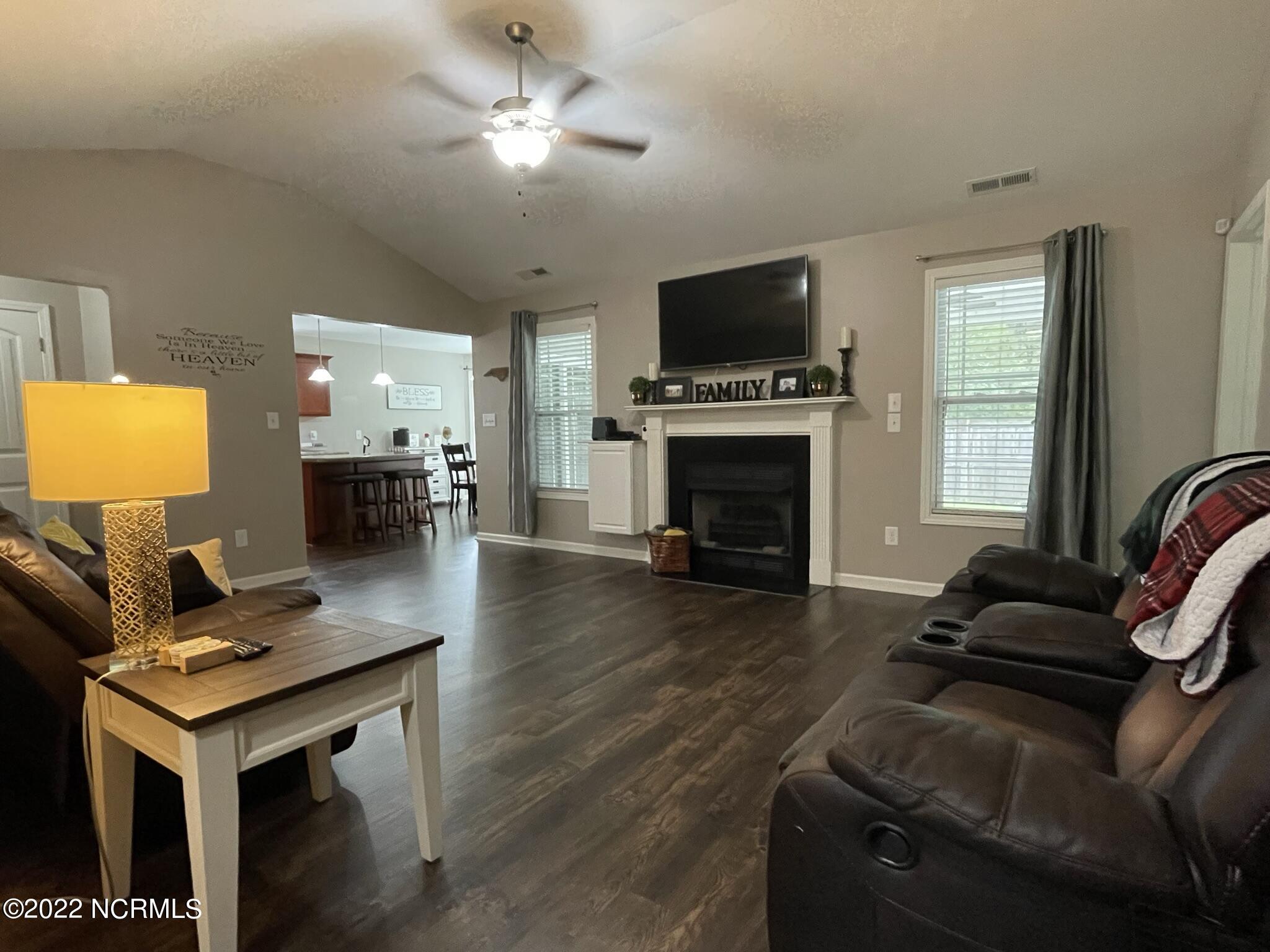 253 Merin Height Road Jacksonville, NC 28546 - Photo 7 of 26 IMG_2668