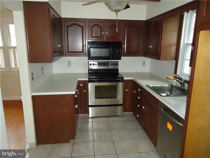 190 County Line Road Huntingdon Valley, PA 19006 - Photo 2 of 14 Gallery Image 2