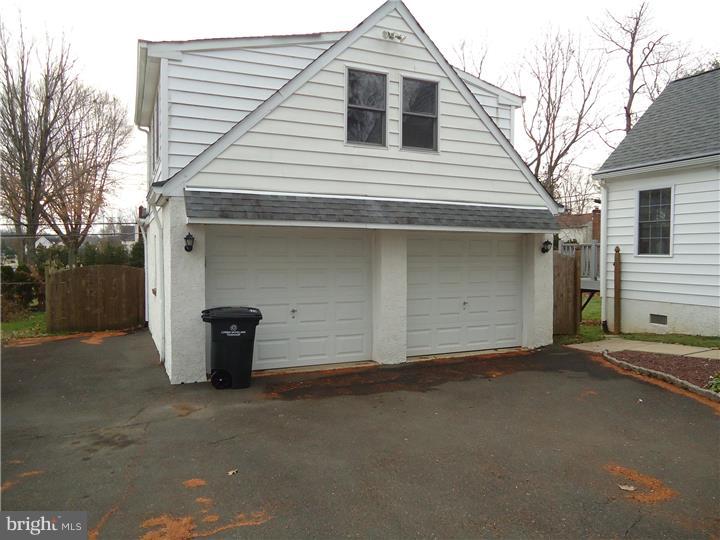 190 County Line Road Huntingdon Valley, PA 19006 - Photo 13 of 14 Gallery Image 13
