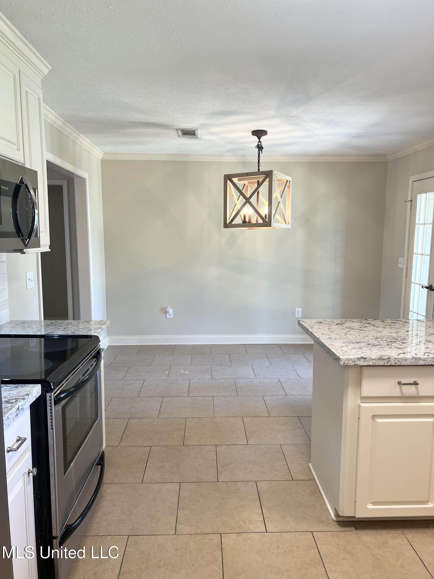 104 West Pinebrook Drive Brandon, MS 39047 - Photo 7 of 15 IMG_0569