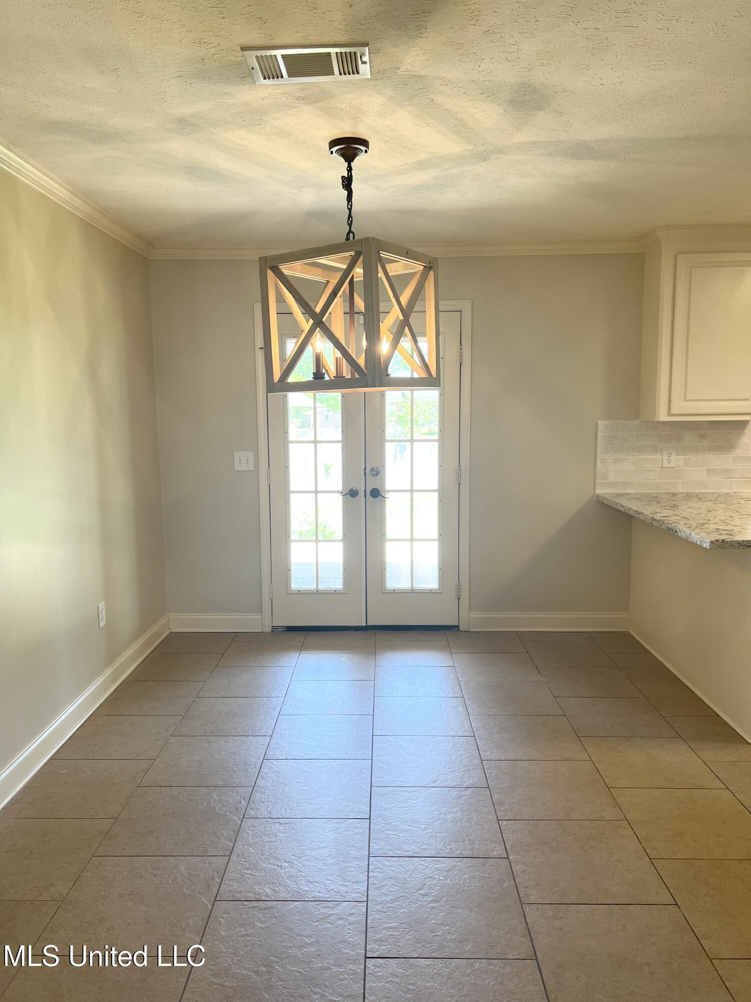 104 West Pinebrook Drive Brandon, MS 39047 - Photo 8 of 15 IMG_0571