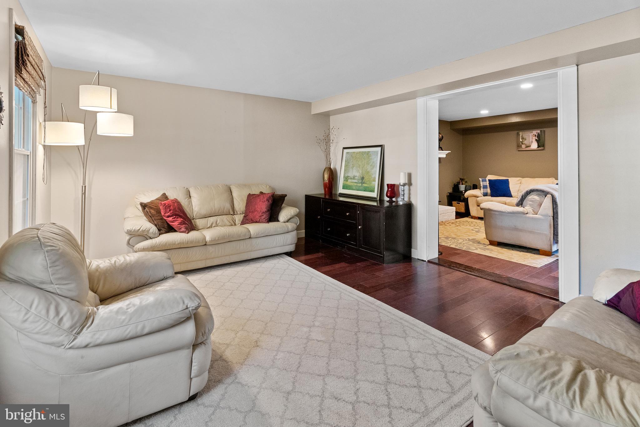 172 Bateman Road Langhorne, PA 19047 - Photo 6 of 37 Living room