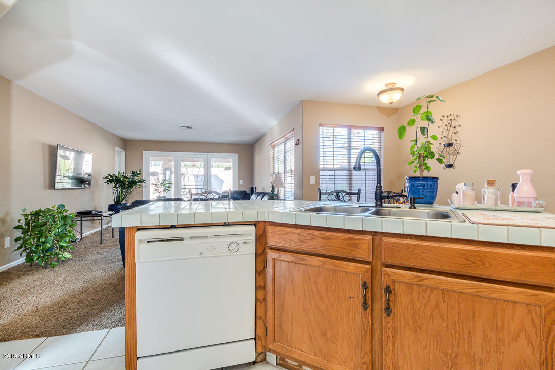 15858 South 33rd Place Phoenix, AZ 85048 - Photo 13 of 33 17-33rd