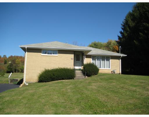 169 Bateman Road Oakdale, PA 15071 - Photo 1 of 11 Exterior Front.