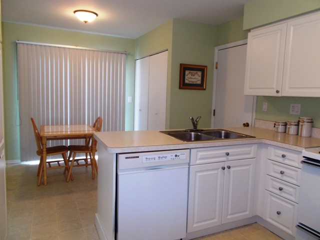 160 West Golf Road Libertyville, IL 60048 - Photo 7 of 12 a kitchen with cabinets and sink