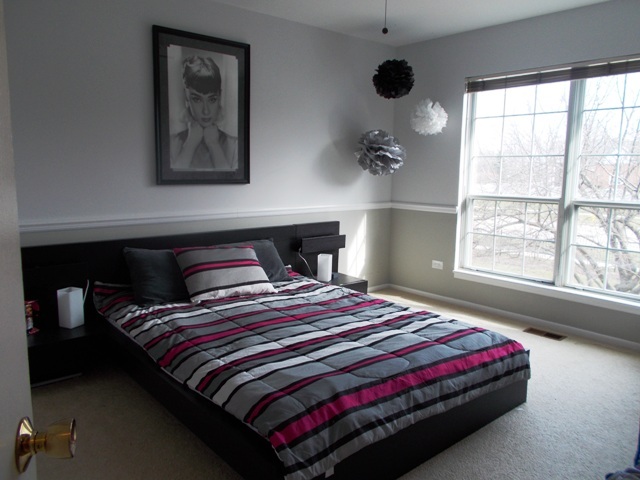160 West Golf Road Libertyville, IL 60048 - Photo 10 of 12 a bedroom with a bed and a window