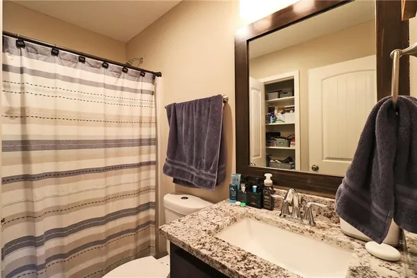 $349,900 | 10009 Karyn Court, Peculiar, MO 64078