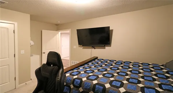 $349,900 | 10009 Karyn Court, Peculiar, MO 64078