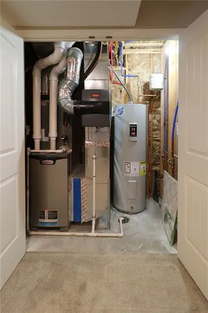 $349,900 | 10009 Karyn Court, Peculiar, MO 64078