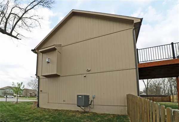 $349,900 | 10009 Karyn Court, Peculiar, MO 64078