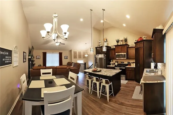 $349,900 | 10009 Karyn Court, Peculiar, MO 64078