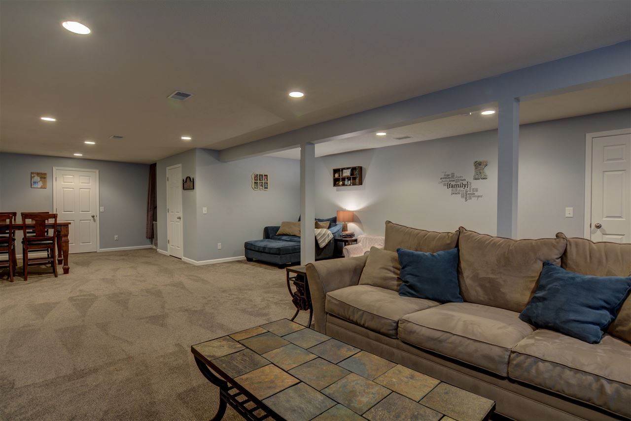 1544 Round Lake Road Interlochen, MI 49643 - Photo 33 of 40 1828550-32.JPG