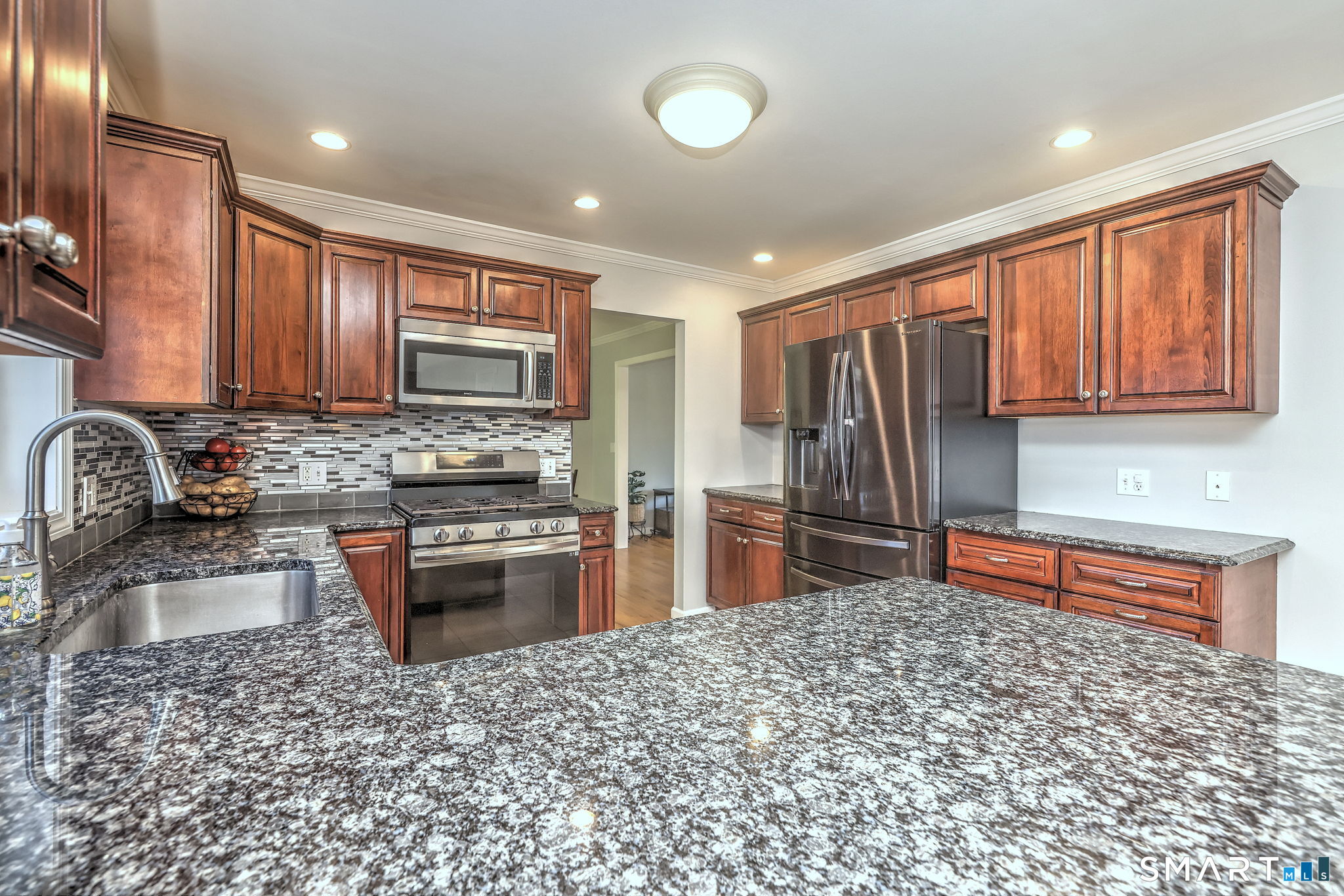 126 Silver Sands Road East Haven, CT 06512 - Photo 13 of 40