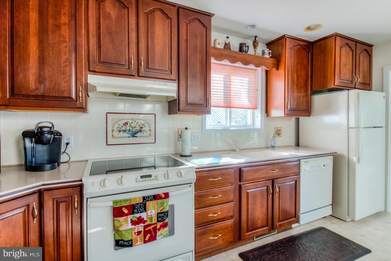 172 South Shore Road Elkton, MD 21921 - Photo 5 of 29 Kitchen