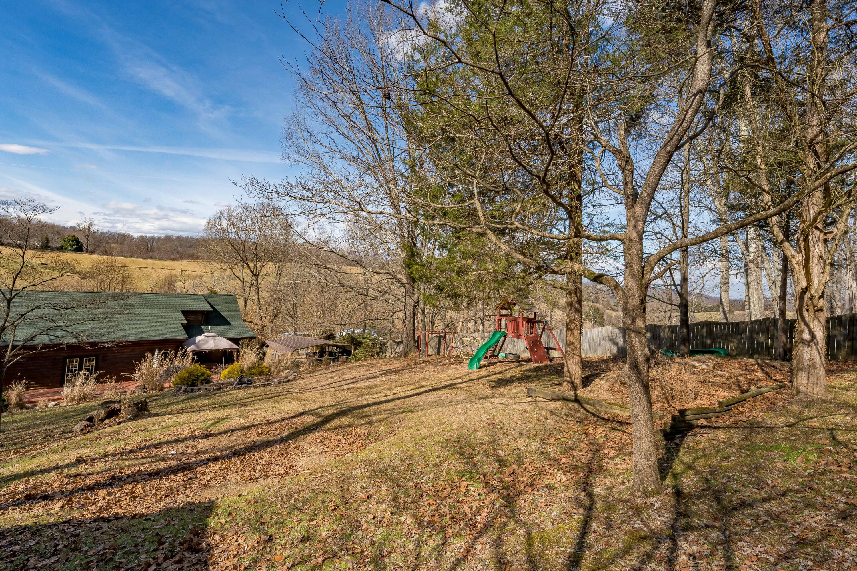 335 Claude Simmons Road Johnson City, TN 37604 - Photo 30 of 66 335 Claude Simmons Road 30 of 68