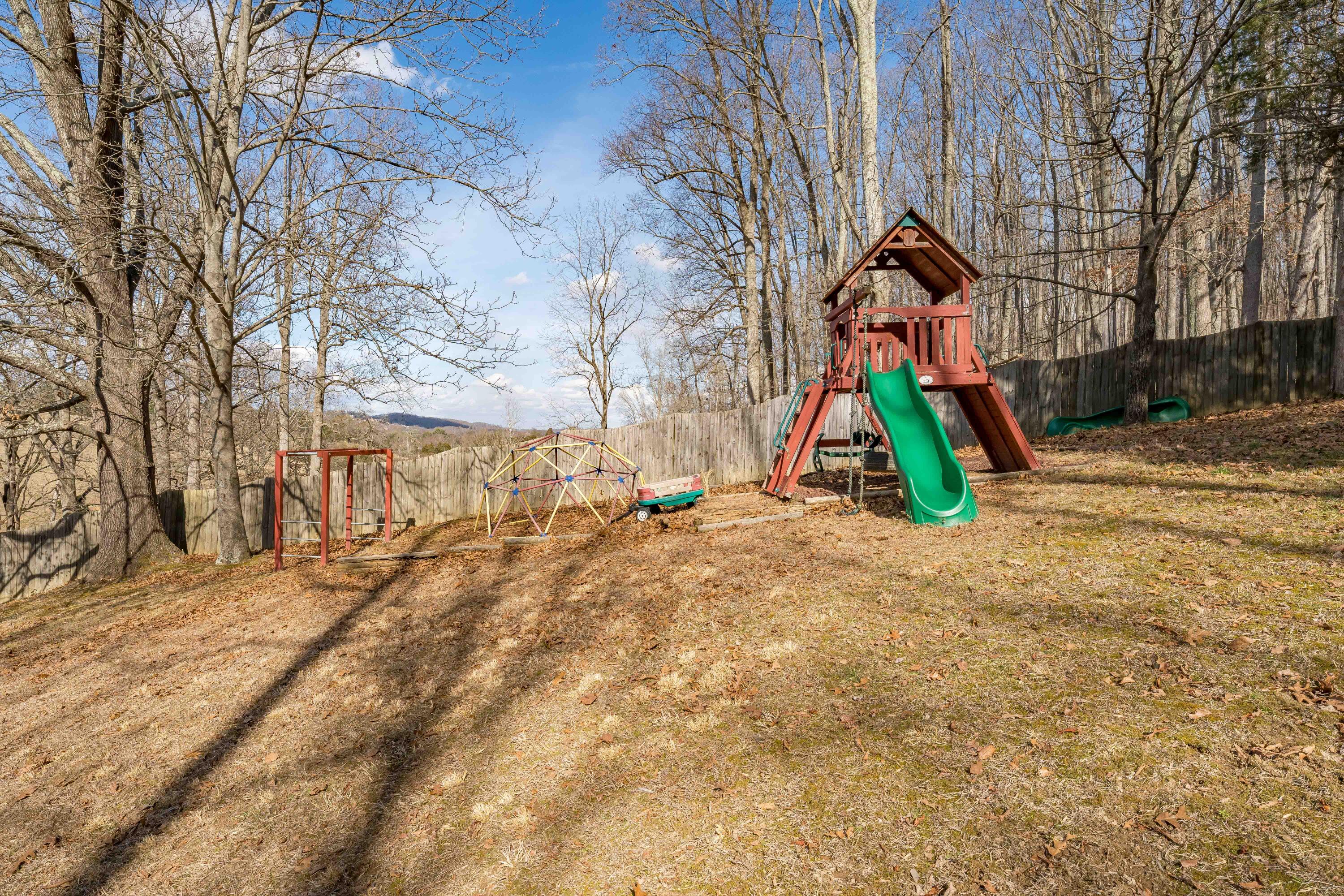 335 Claude Simmons Road Johnson City, TN 37604 - Photo 32 of 66 335 Claude Simmons Road 27 of 68