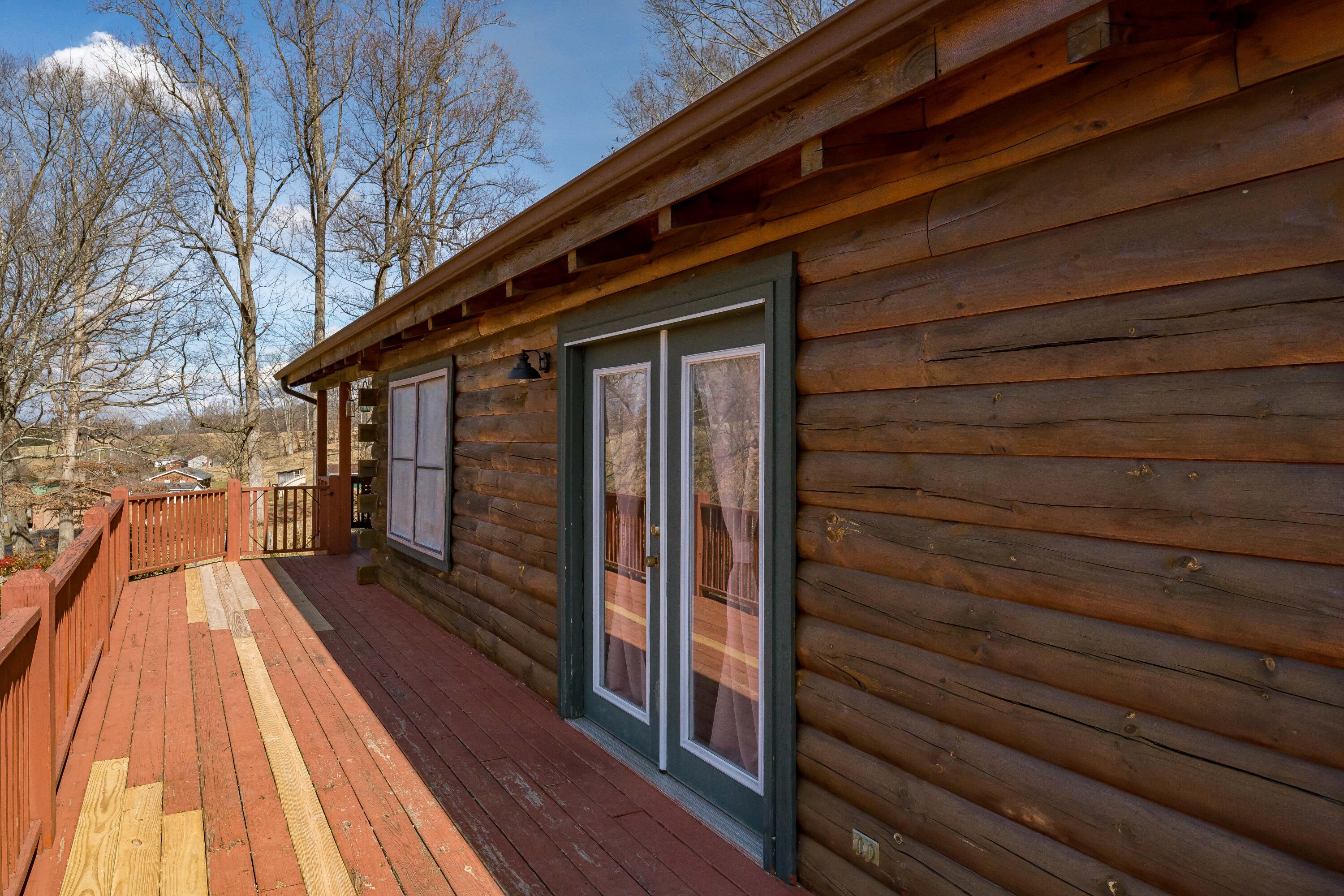 335 Claude Simmons Road Johnson City, TN 37604 - Photo 10 of 66 335 Claude Simmons Road 14 of 68