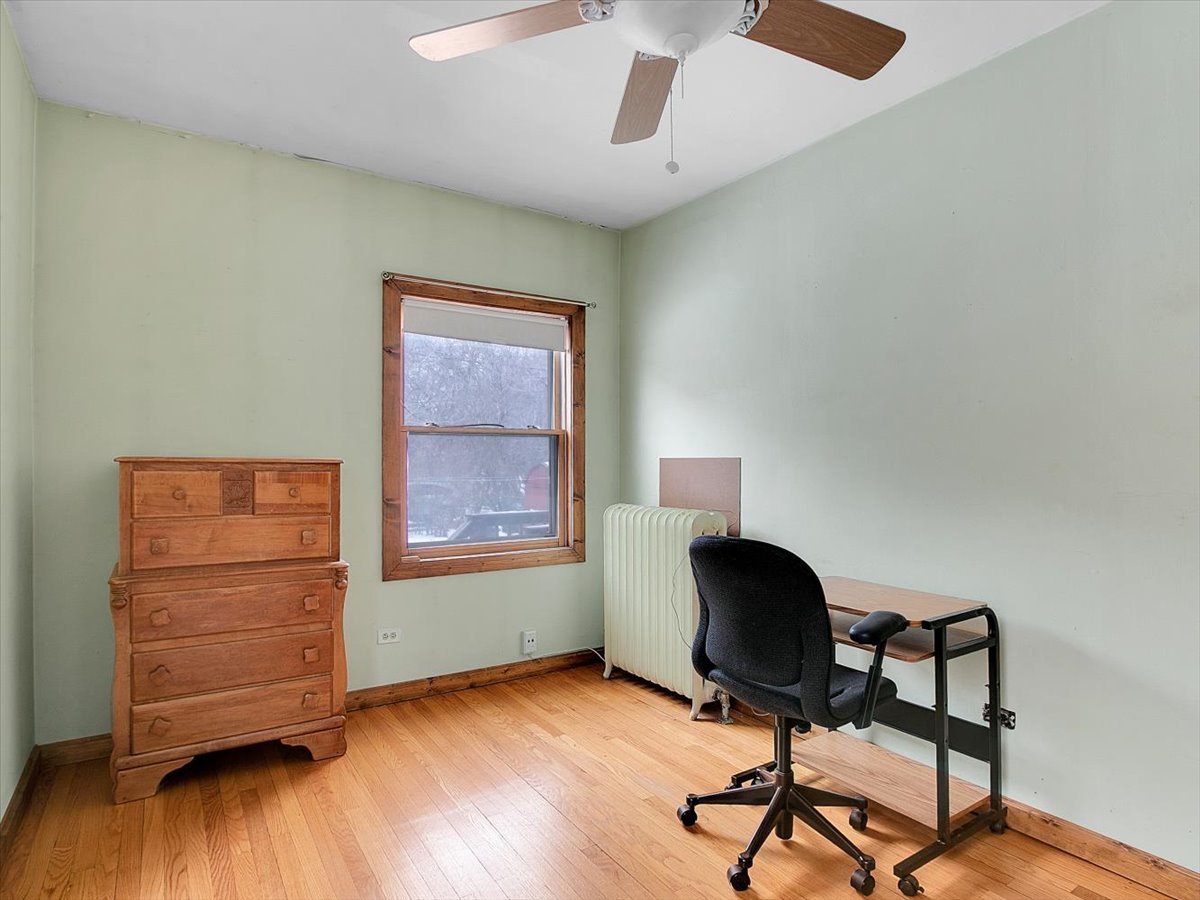 4952 North Bernard Street Chicago, IL 60625 - Photo 12 of 45