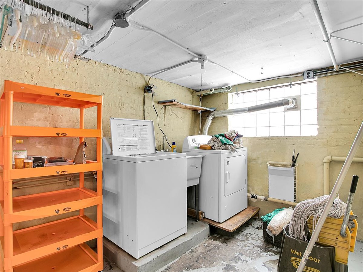 4952 North Bernard Street Chicago, IL 60625 - Photo 24 of 45