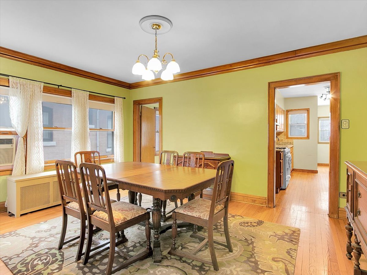 4952 North Bernard Street Chicago, IL 60625 - Photo 6 of 45