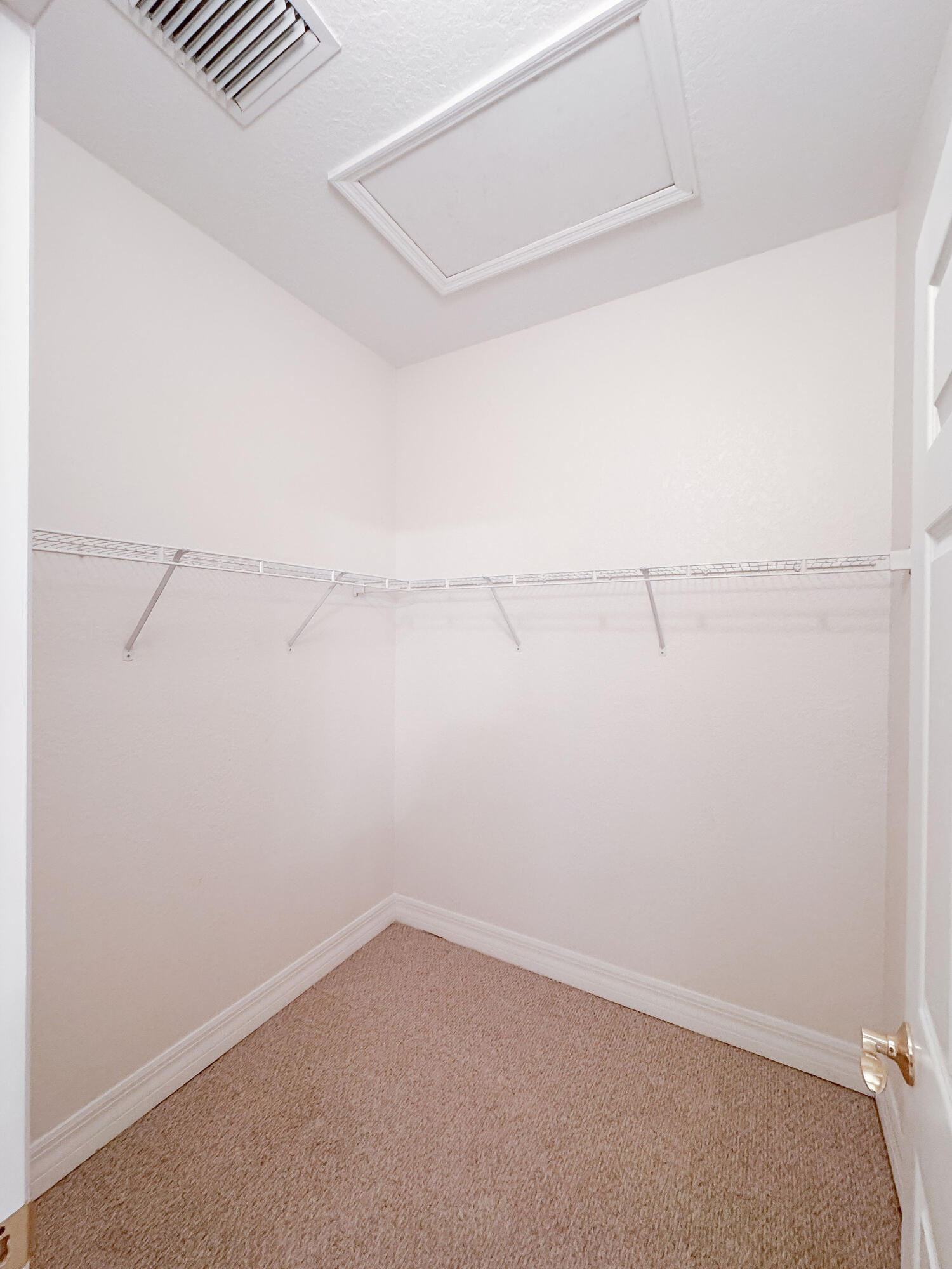 55 Southeast Palermo, Unit 201 Stuart, FL 34994 - Photo 9 of 14 IMG_6076