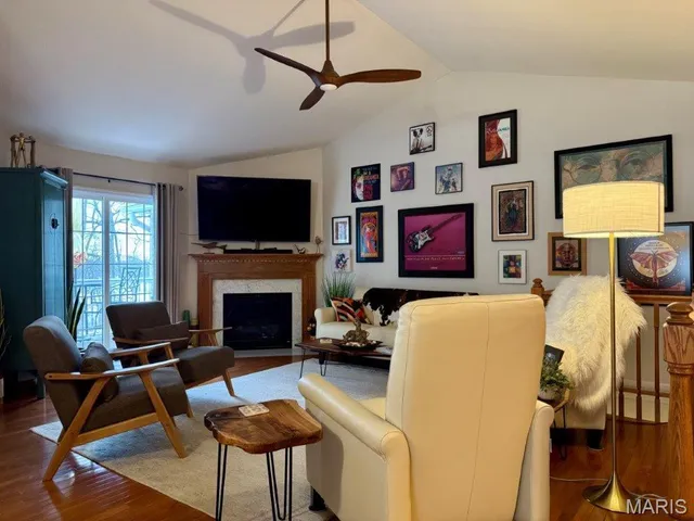 $330,000 | 2274 Wills Hollow Drive, St. Peters, MO 63376