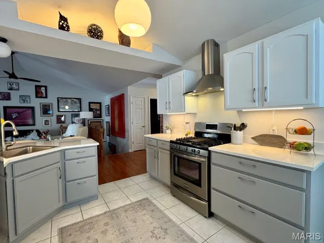 $330,000 | 2274 Wills Hollow Drive, St. Peters, MO 63376