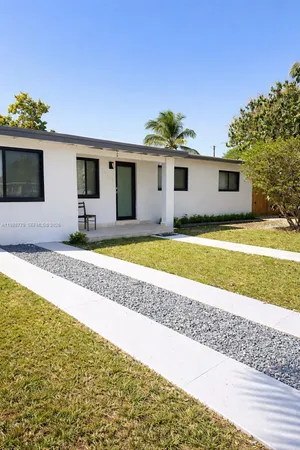 $3,400 | 9831 Martinique Drive, Cutler Bay, FL 33189