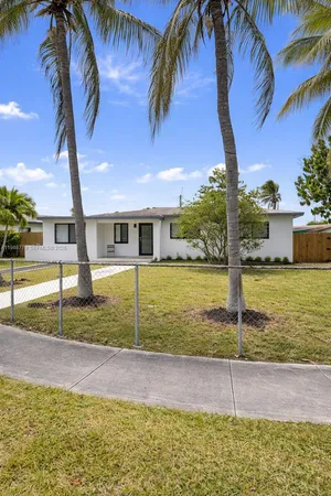 $3,400 | 9831 Martinique Drive, Cutler Bay, FL 33189