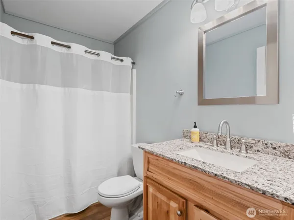 $575,000 | 20110 Rainy Lane Southwest, Rochester, WA 98579