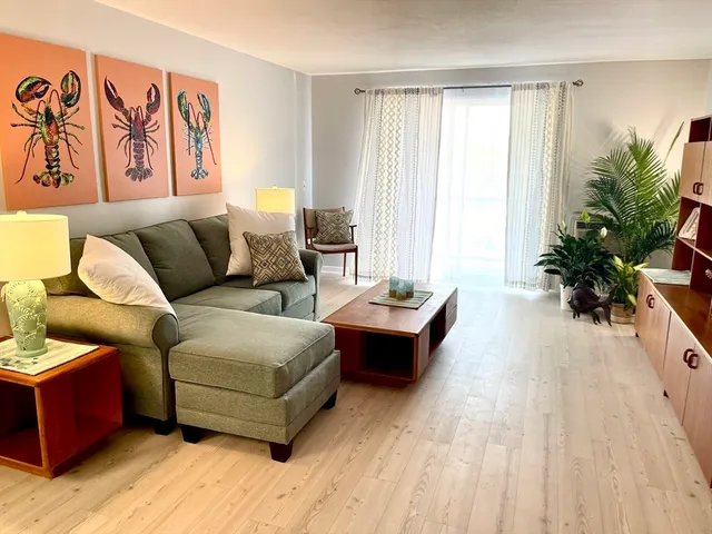 $329,000 | 44 Lexington Avenue, Unit 4, Gloucester, MA 01930