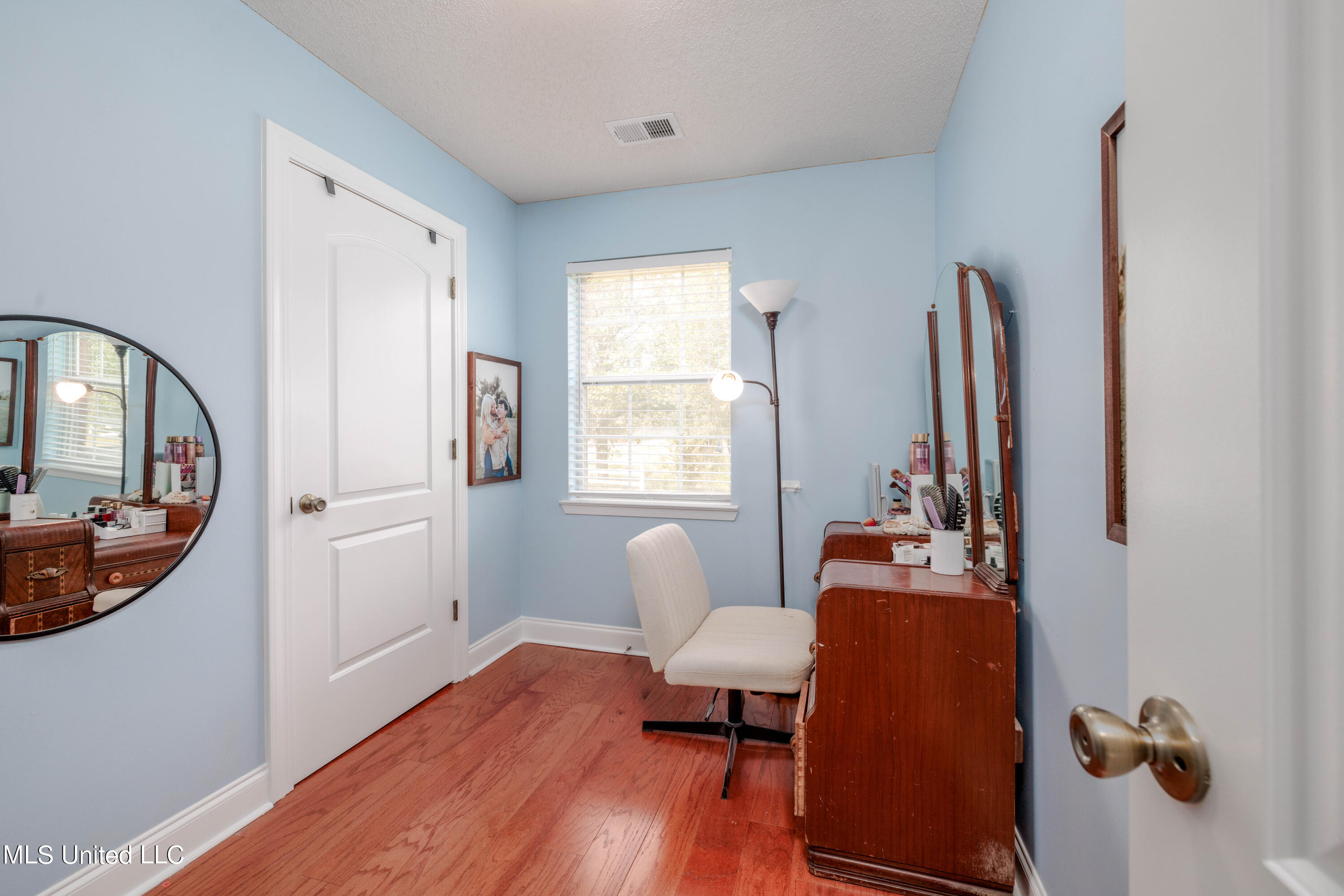 5679 Peyton Road Coldwater, MS 38618 - Photo 18 of 27 23-office